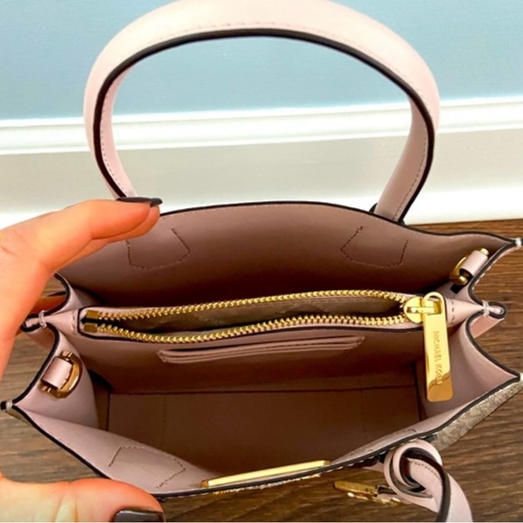 Michael Kors bag - Picture 4 of 7